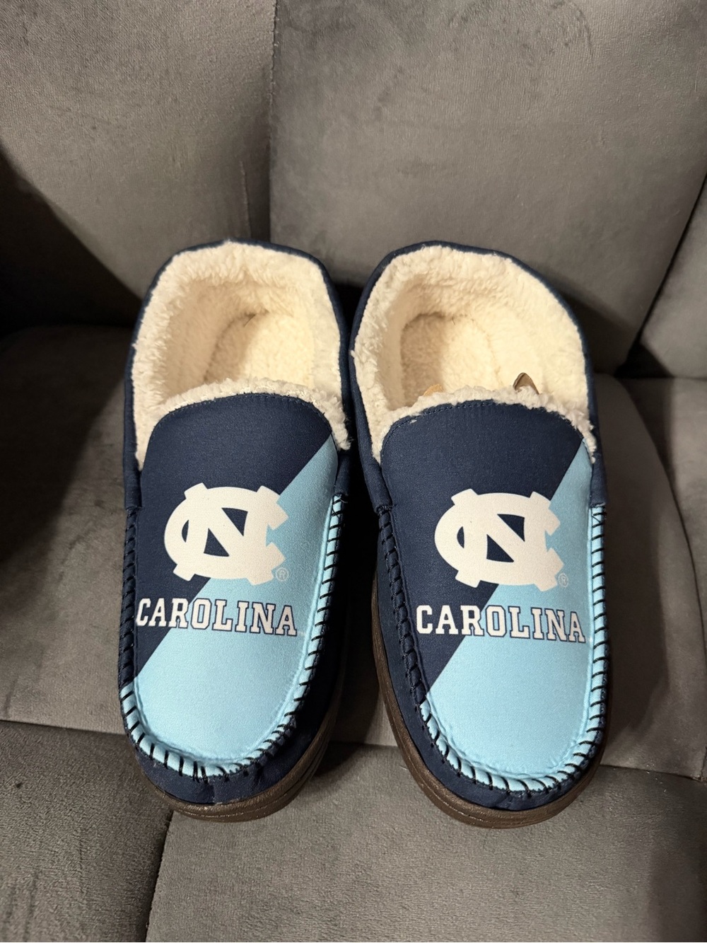 FOCO UNC Tar Heels Slippers Size 7/8 (men’s Small) New with Tags In Box